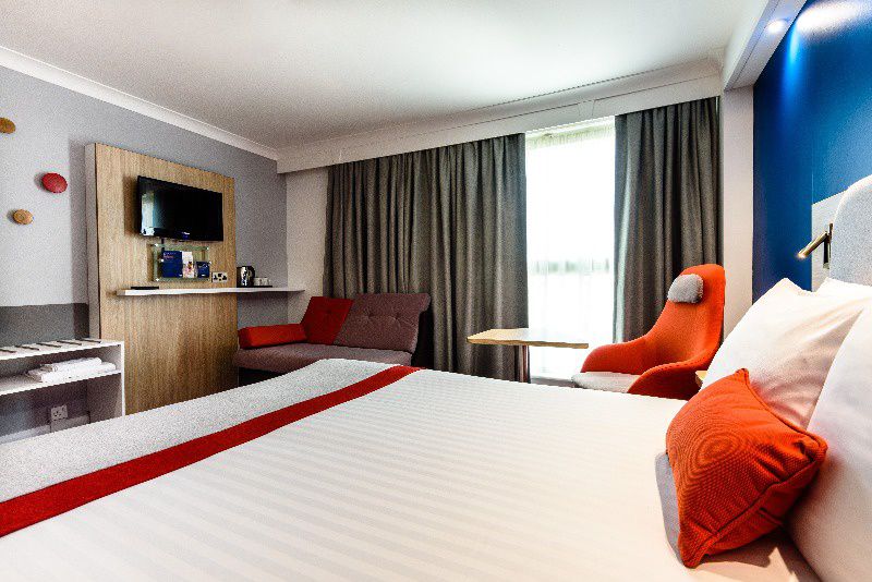 Holiday Inn Express Portsmouth stylish new bedrooms